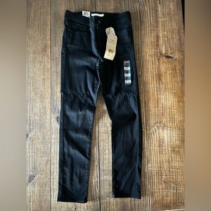 Levi’s Black Denim Skinny Jeans Women’s size 4 short BRAND NEW